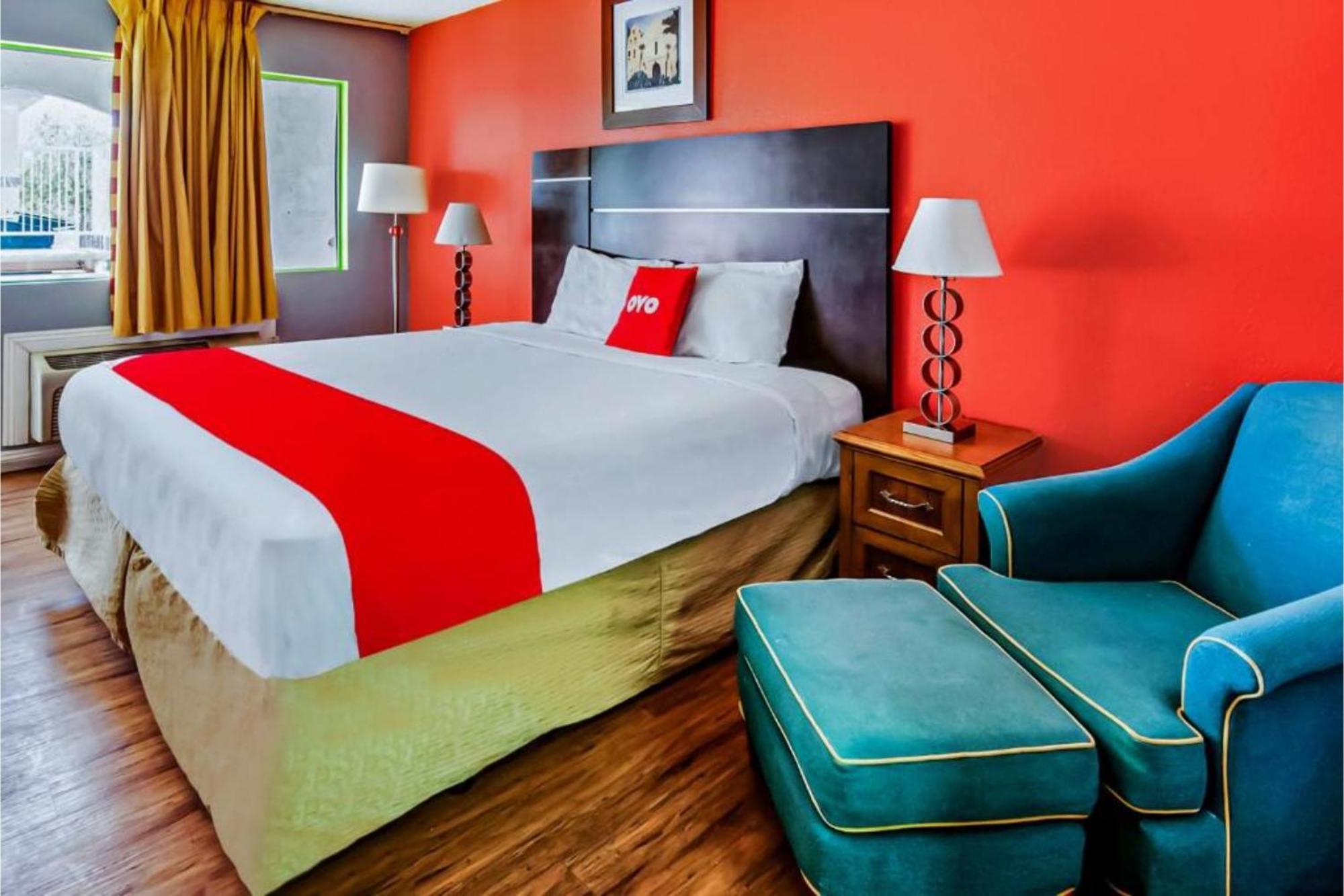 Hotel Europa Ridgecrest Bagian luar foto